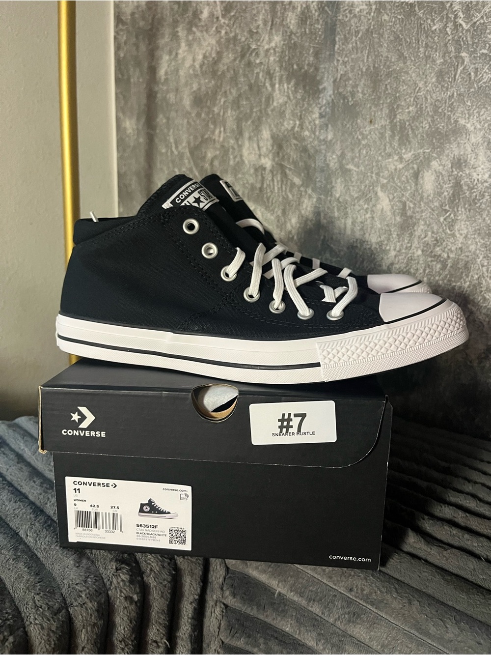 Converse Black and White High-Top Canvas Sneaker Mens 9 women’s 11 new